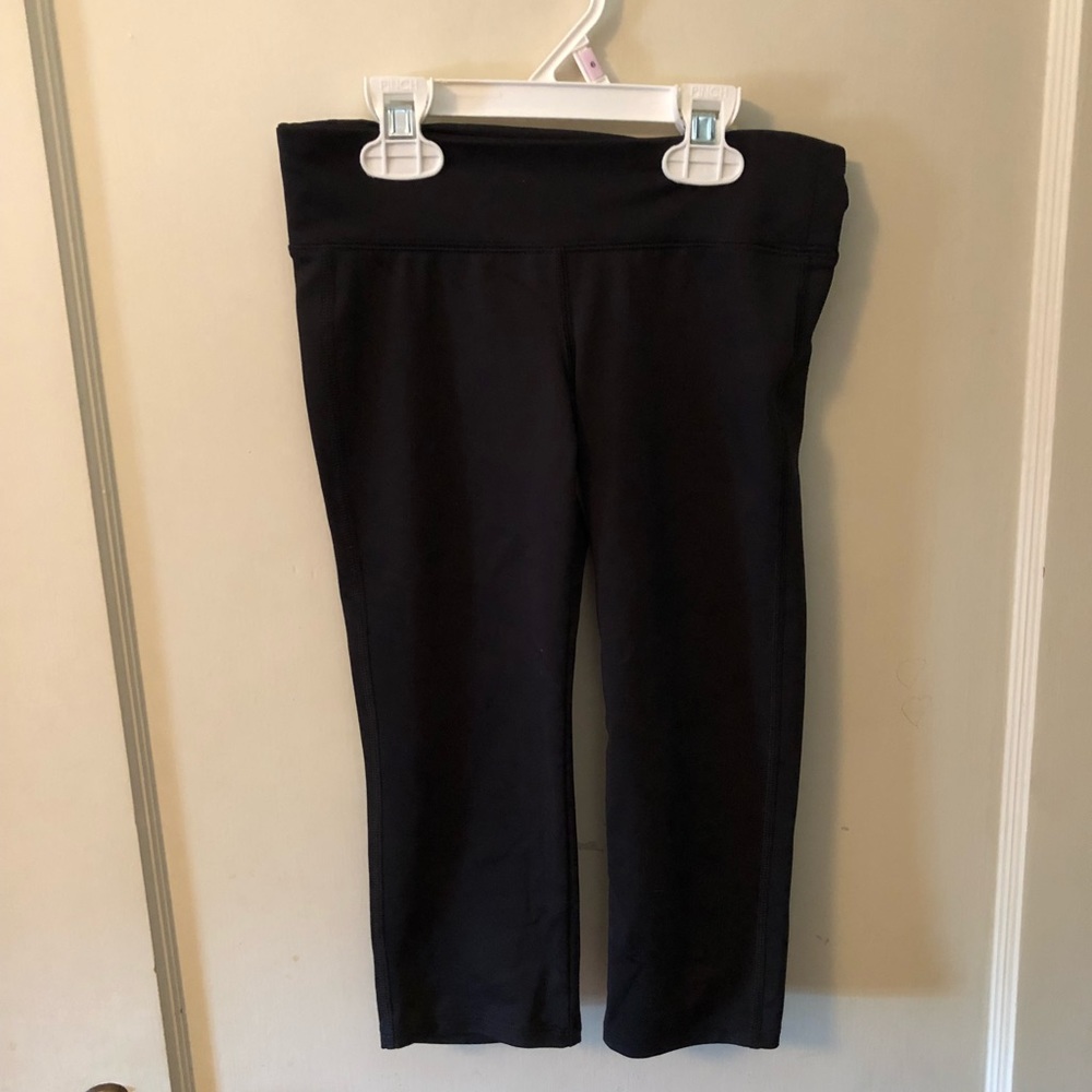 Girls athletic capris